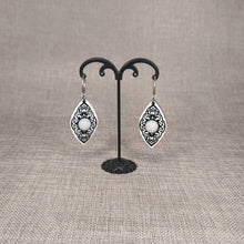 Įkelkite vaizdą į galerijos peržiūrą, AUSKARAI ''R18''